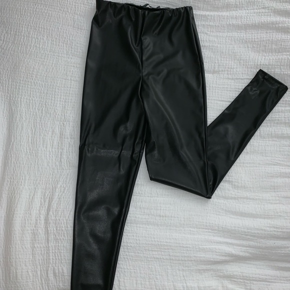 Faux leather leggings - Picture 1 of 2